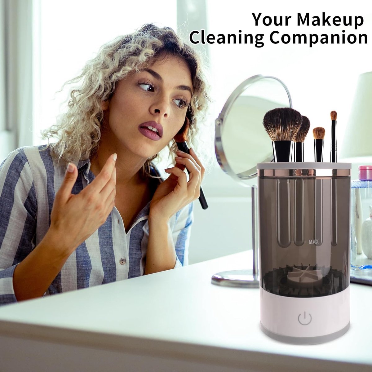 Electric makeup brush cleaner - A special device for thoroughly cleaning all types of brushes - Multifunctional beauty brush cleaner - A device for disinfecting and cleaning makeup brushes